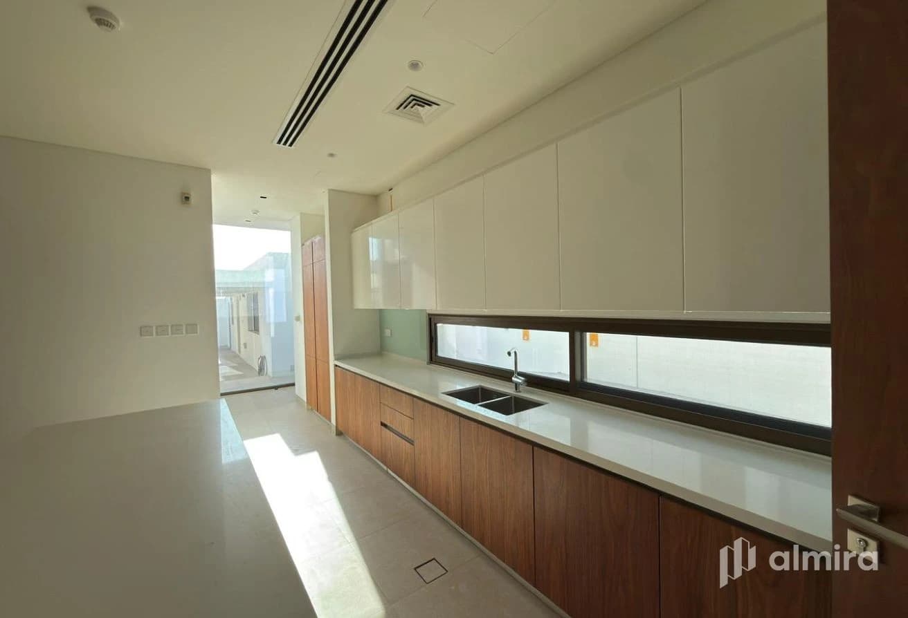 Move In Ready | Single Row Corner | Brand New