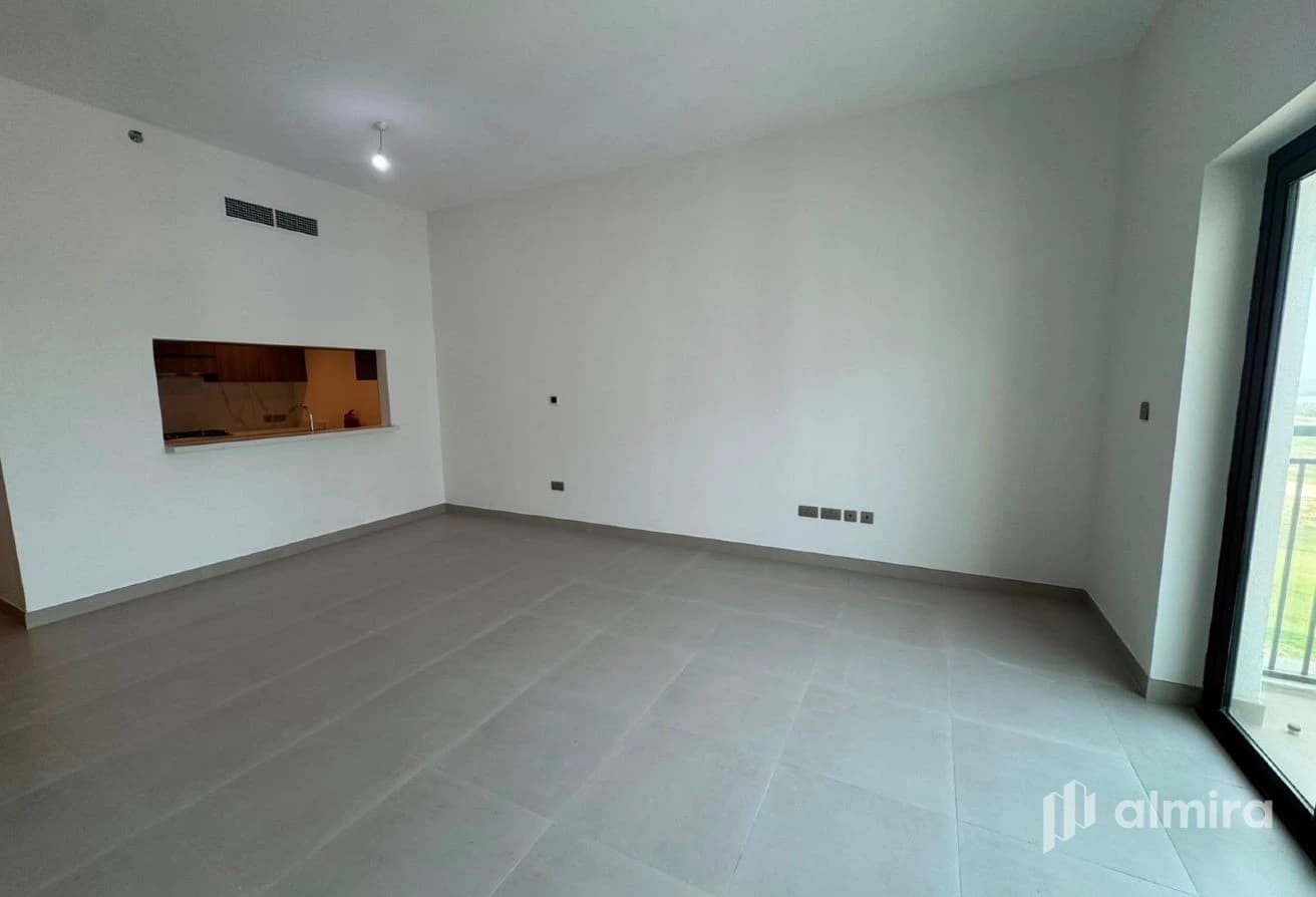 Golf View | High Floor | 2 Balconies | First User