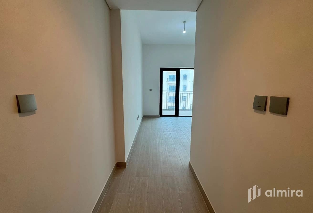 Golf View | High Floor | 2 Balconies | First User