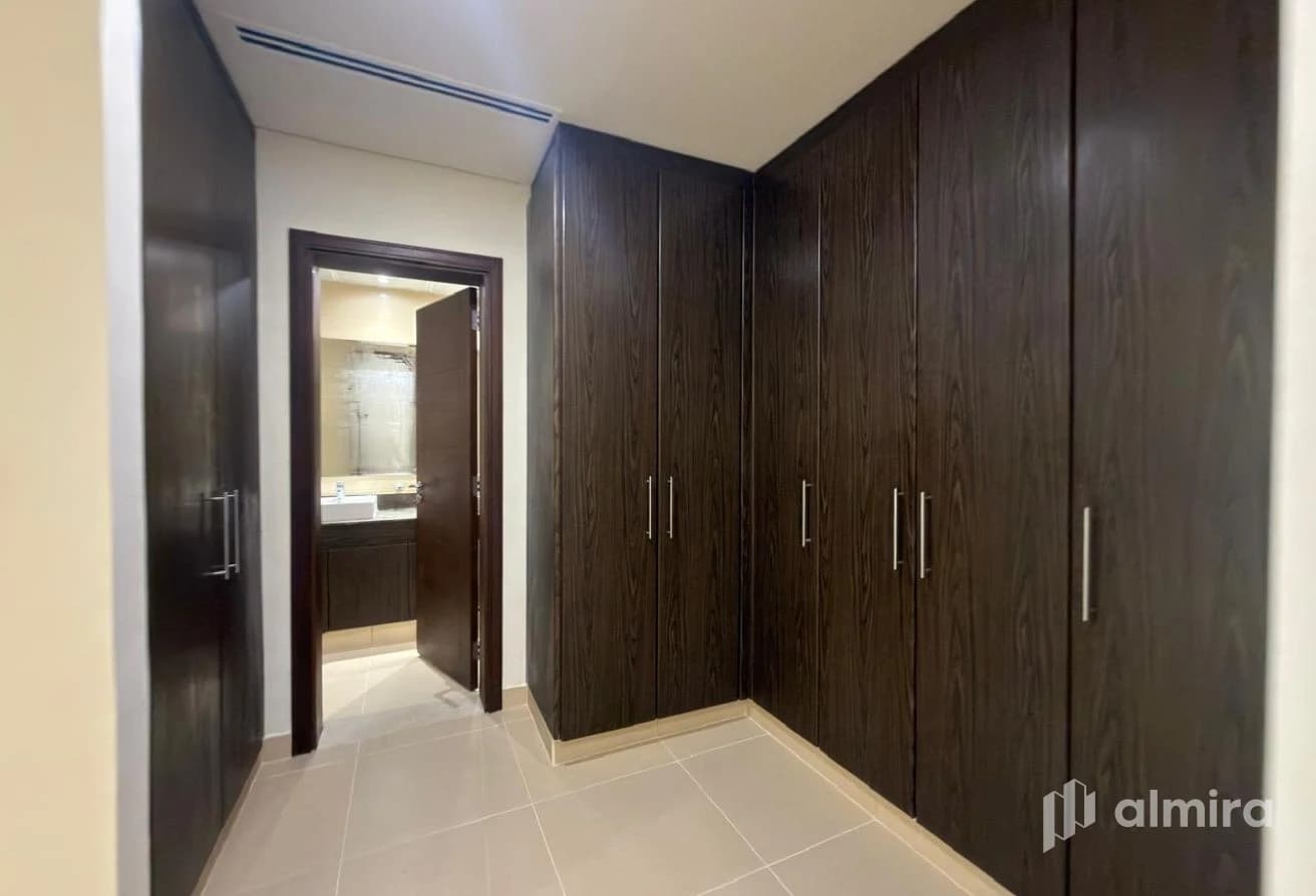 Community View | Vacant | Pristine Condition