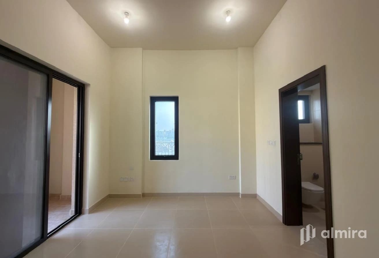 Community View | Vacant | Pristine Condition