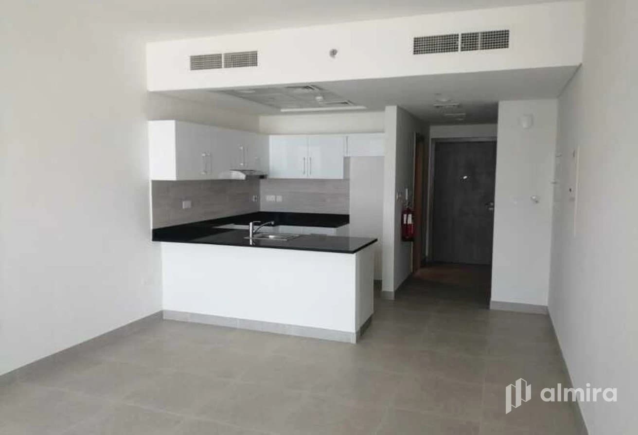 Good Condition | Studio w/ Balcony | Premium Area
