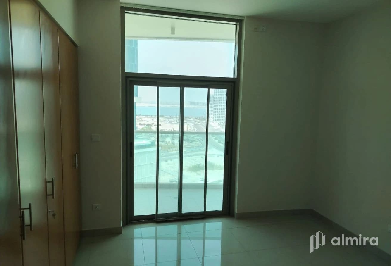 Sea View | 2BR+Storage | Highly Maintained