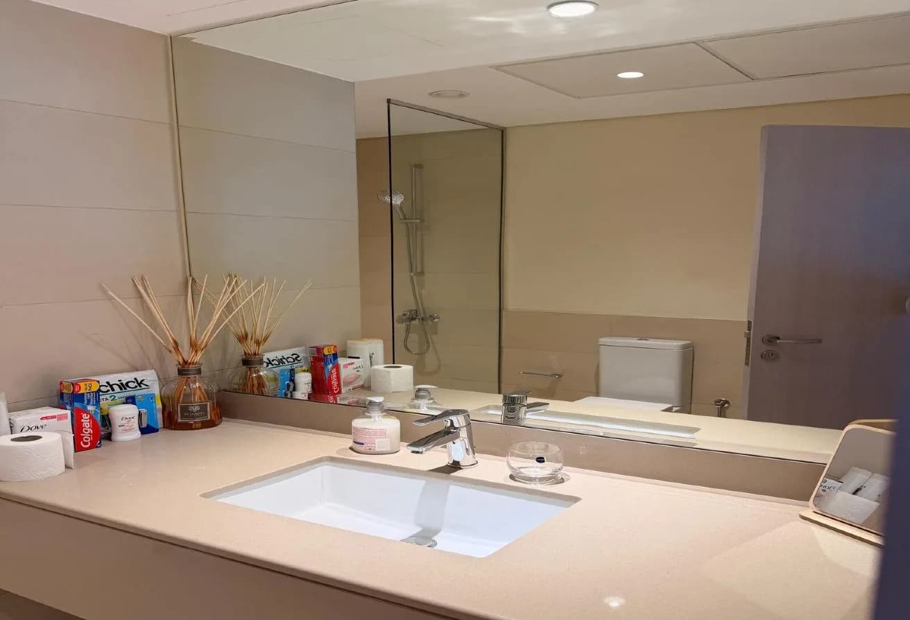 Fully Furnished | Canal View | Corner Unit