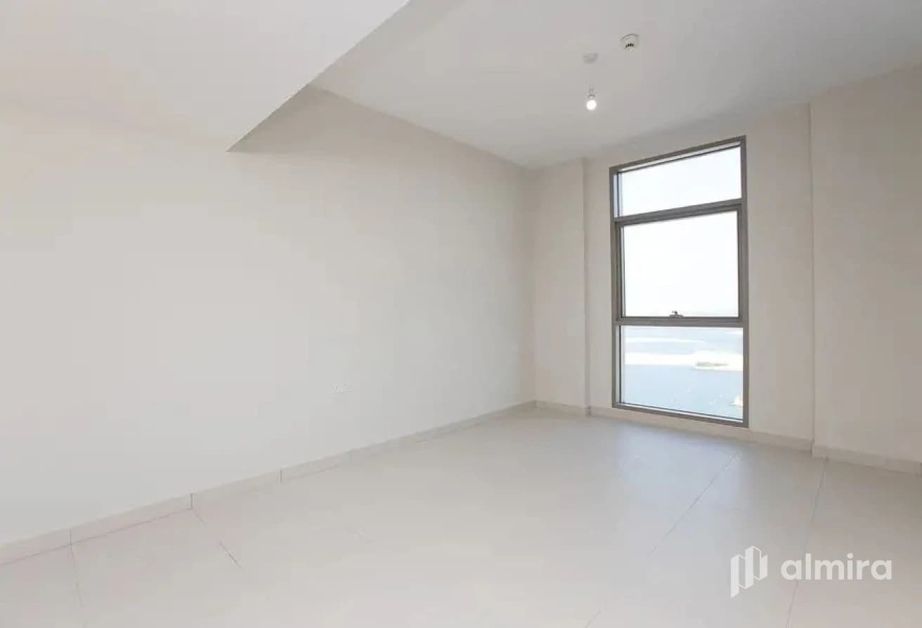 High Floor | Vacant | Prime Location