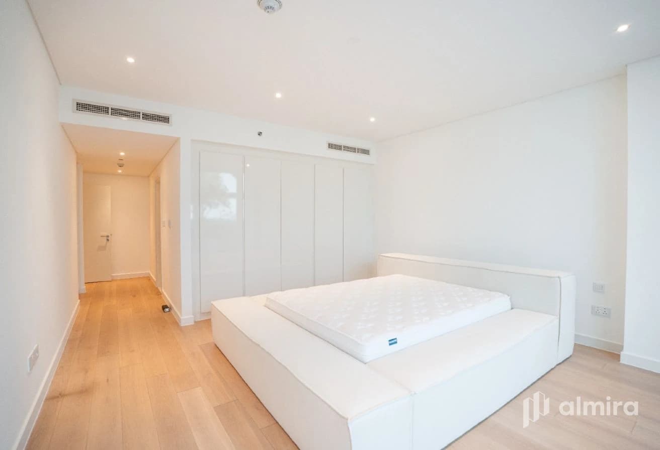 2BR+Maid | Sea facing | Huge Balcony