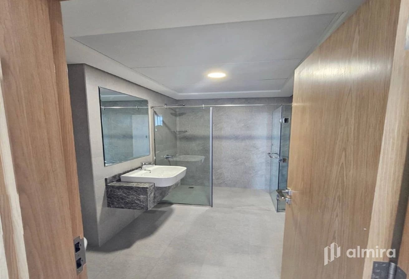 Radiant Viewz 2 | Pool View | Up to 2 Payments