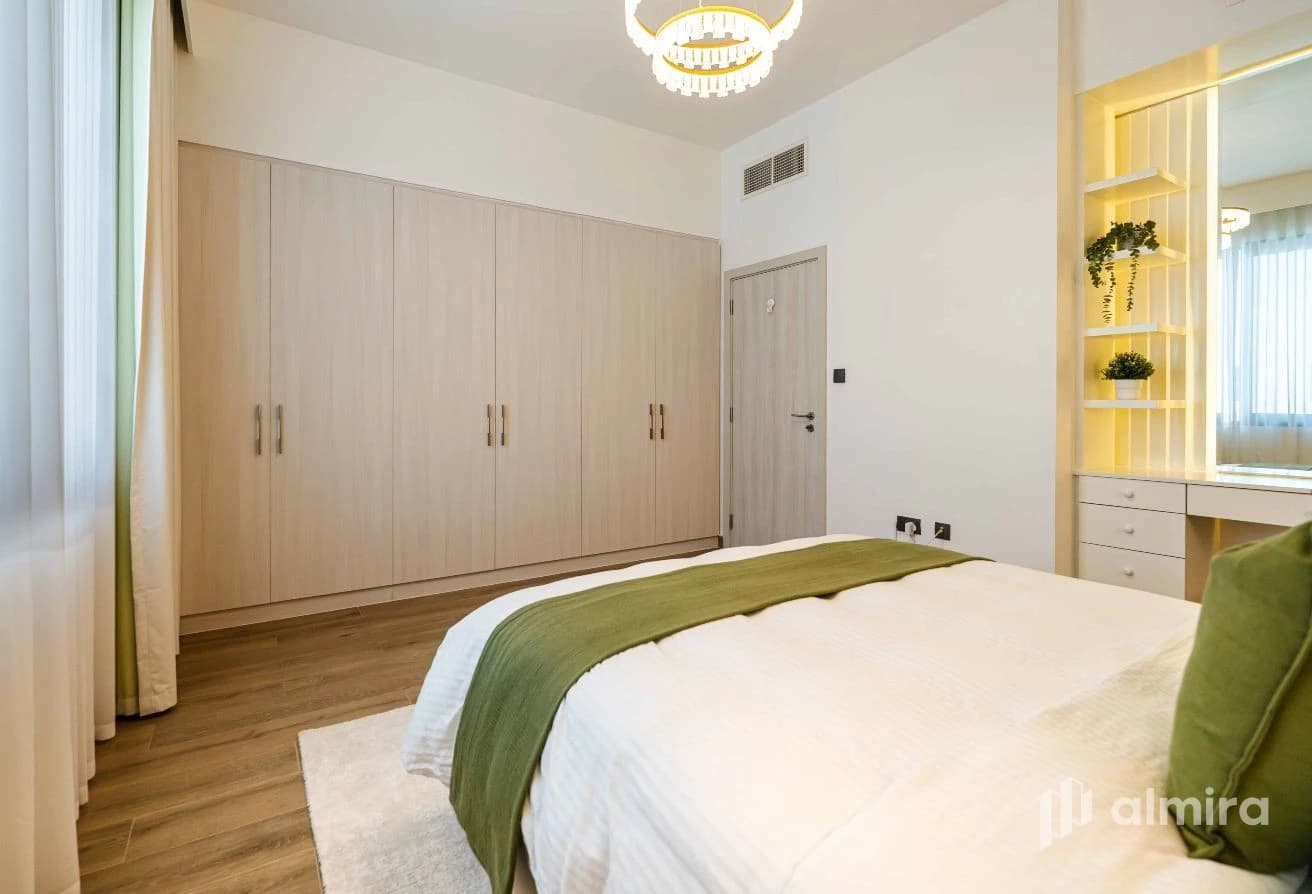 Single Row | Fully Furnished | Private Pool