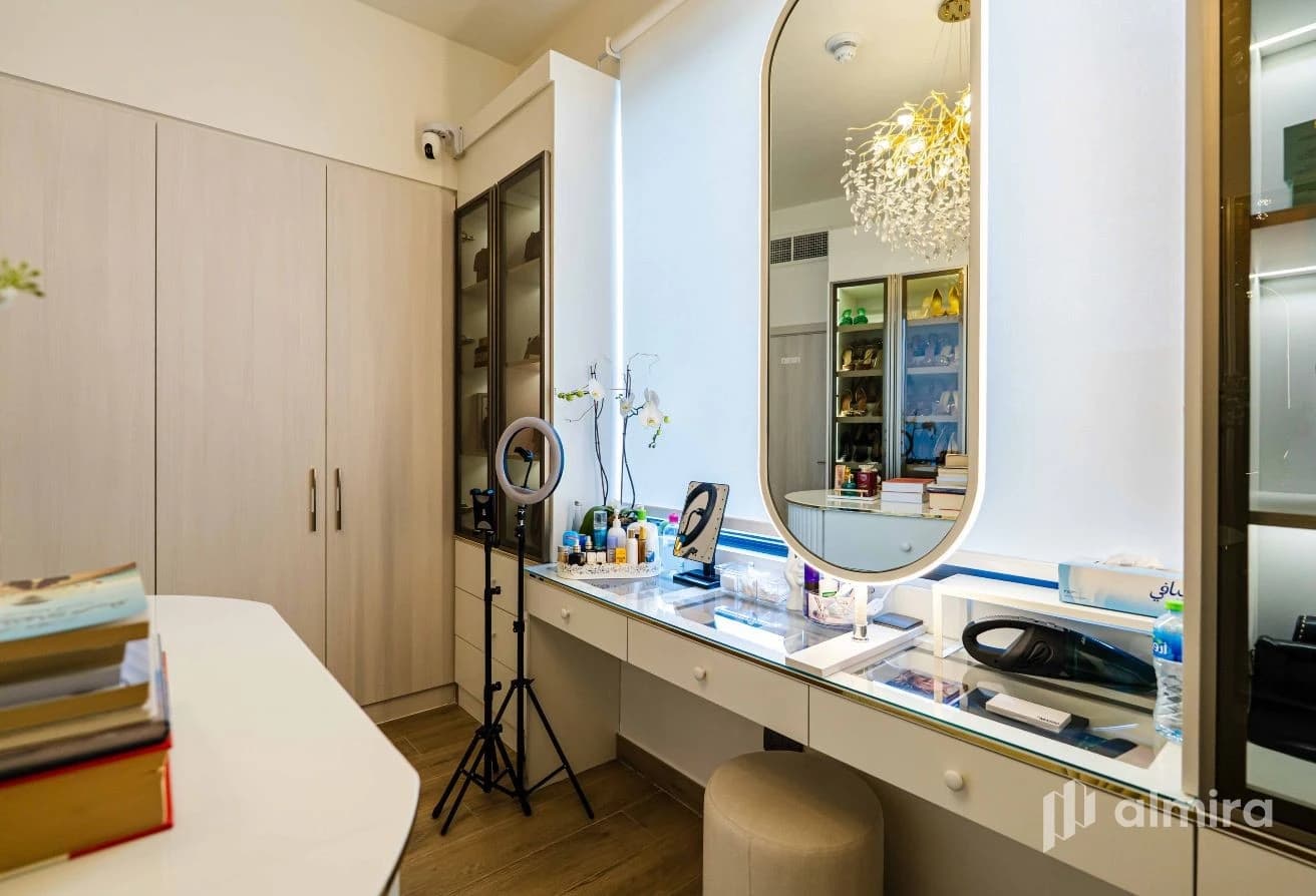 Single Row | Fully Furnished | Private Pool