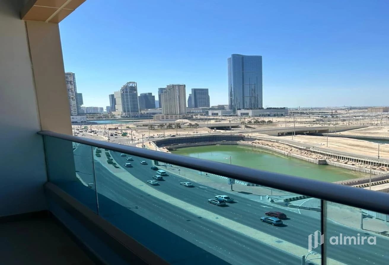 Sea View | Vacant | Modern Facilities