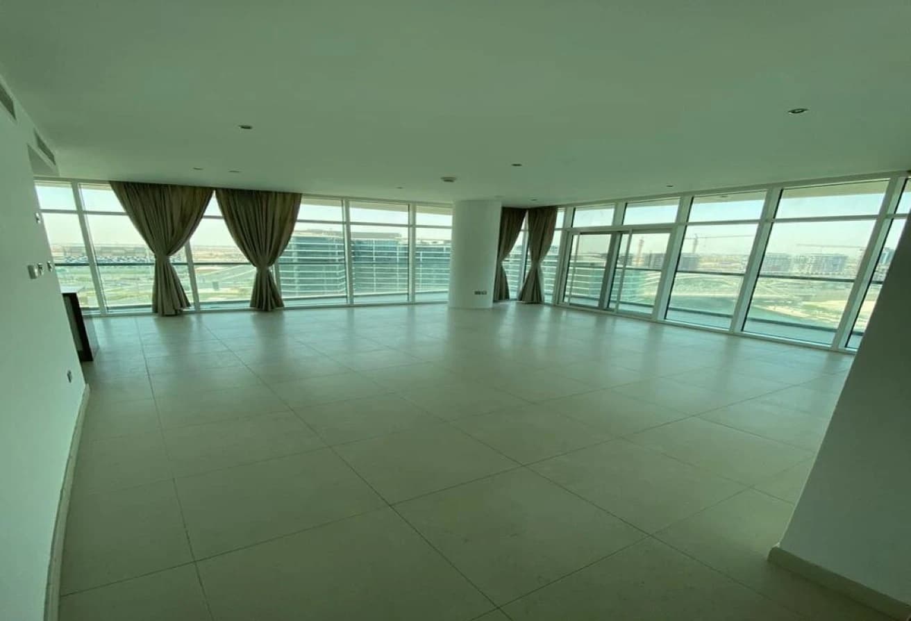 High Floor | Sea View | Ideal Investment
