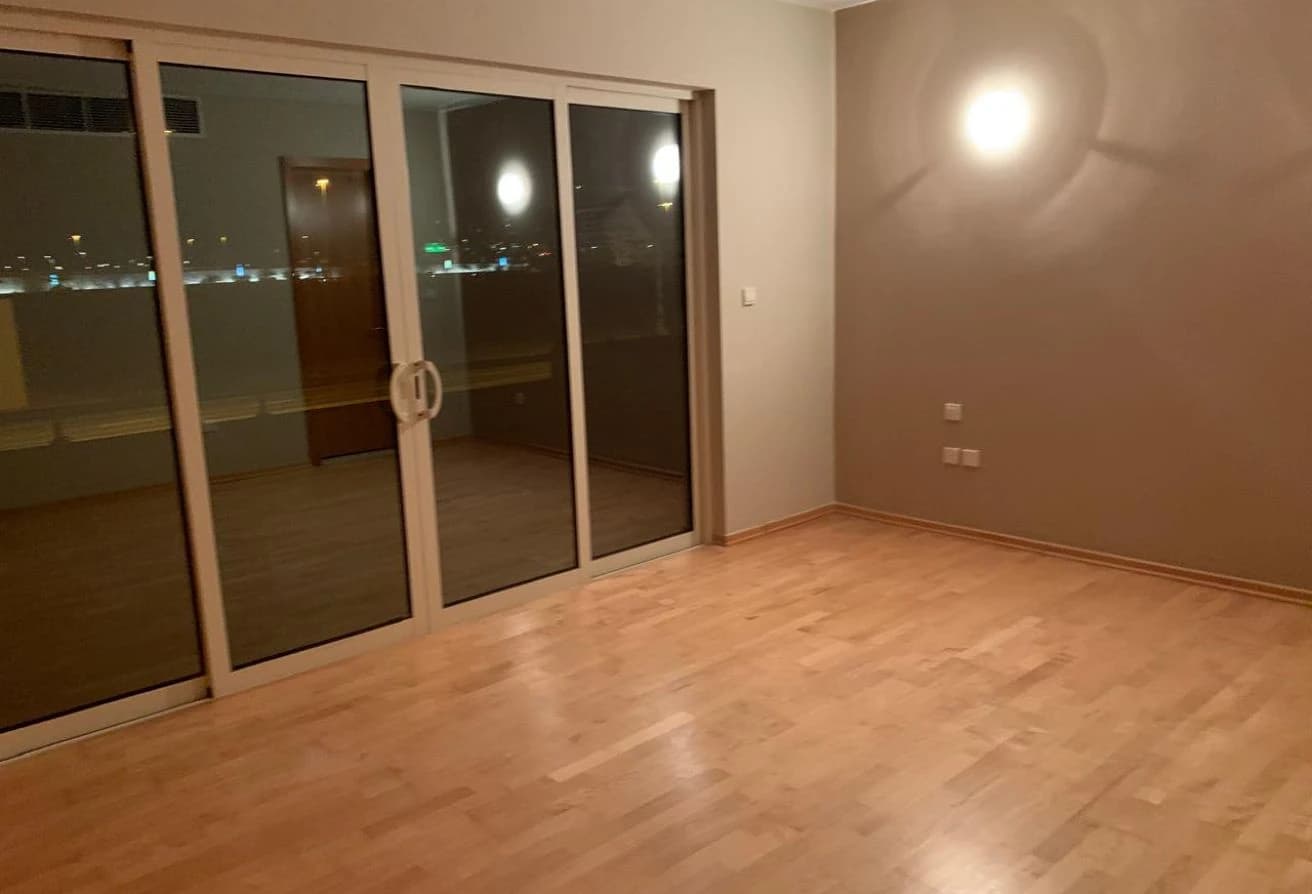 Type S | Single Row Corner |Rented till April 2027
