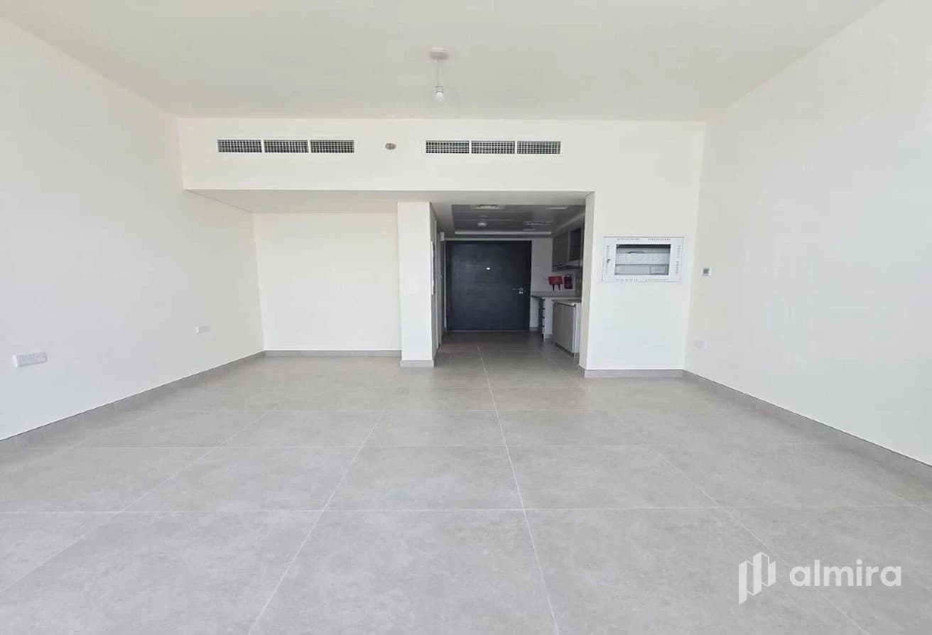 Brand New | Vacant | Modern Layout