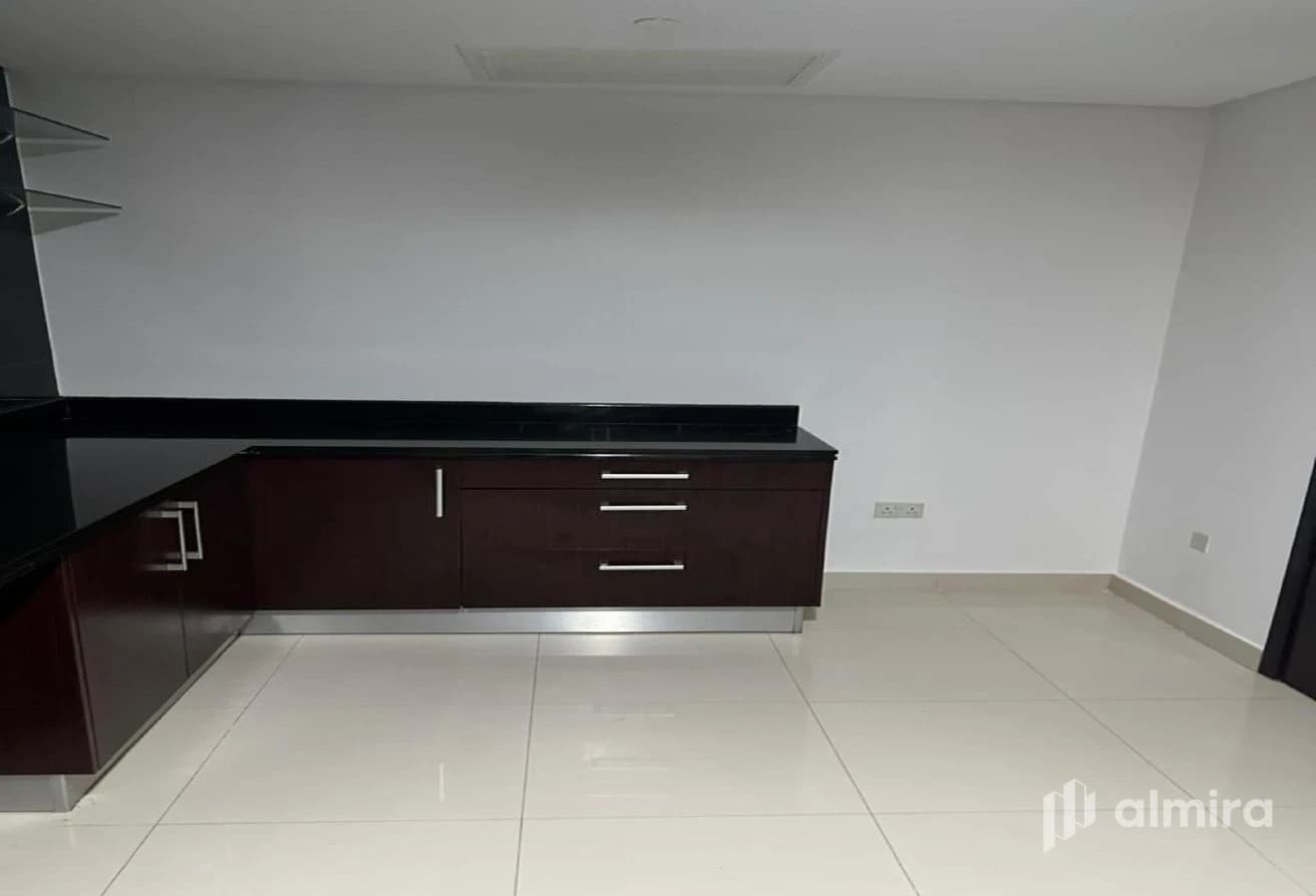 Move in Ready | High Floor | Sea View