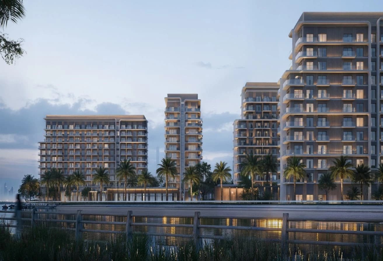 Clara Tower | Pool View | 2 Balconies