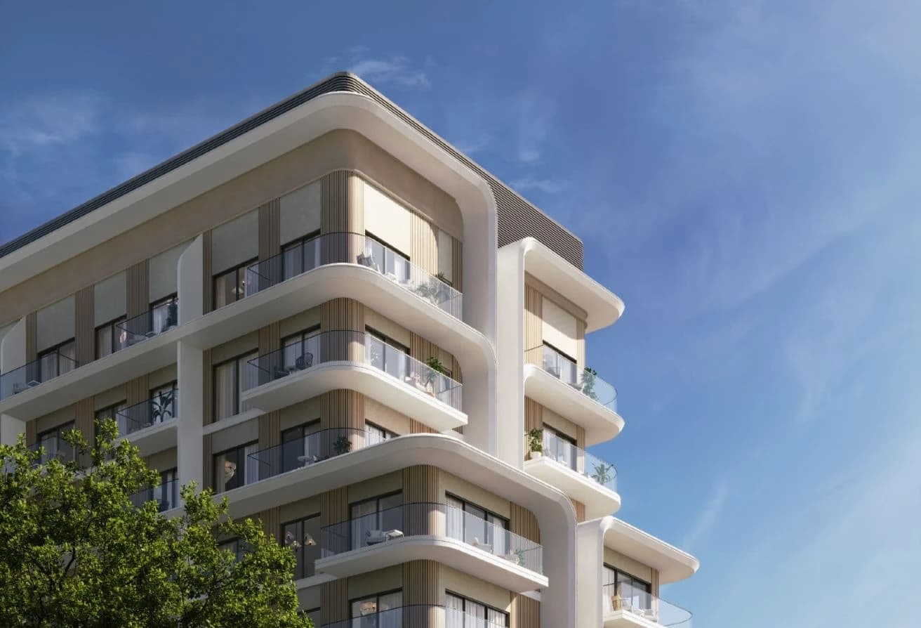 Clara Tower | Pool View | 2 Balconies