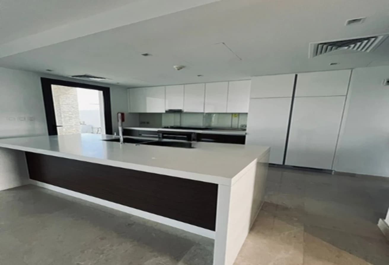 Single Row | Good Condition | Family Home