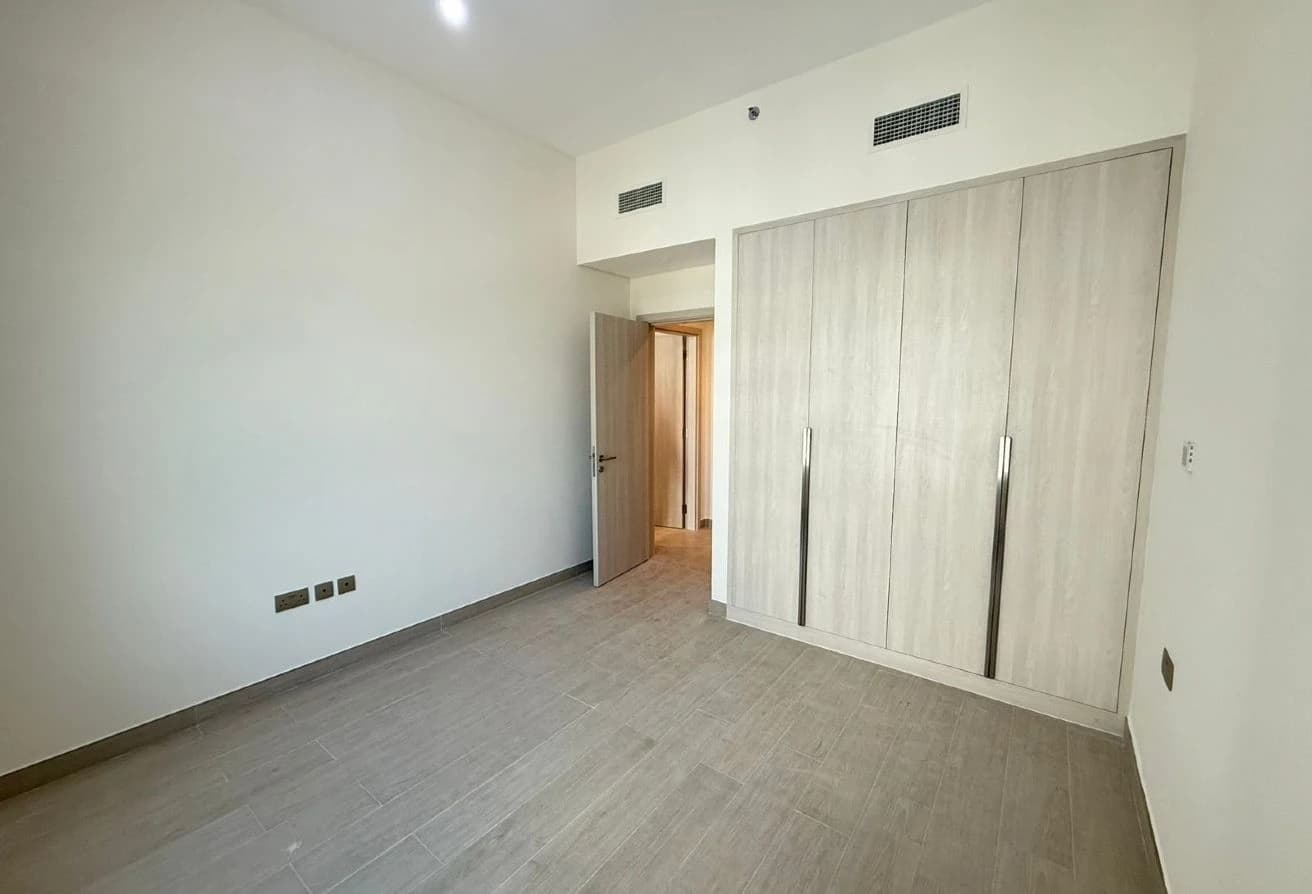 Golf View | 2 Balconies | Brand New