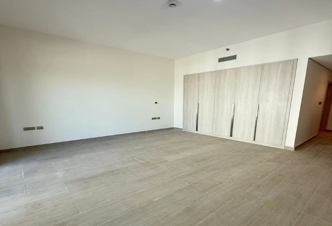 Golf View | 2 Balconies | Brand New