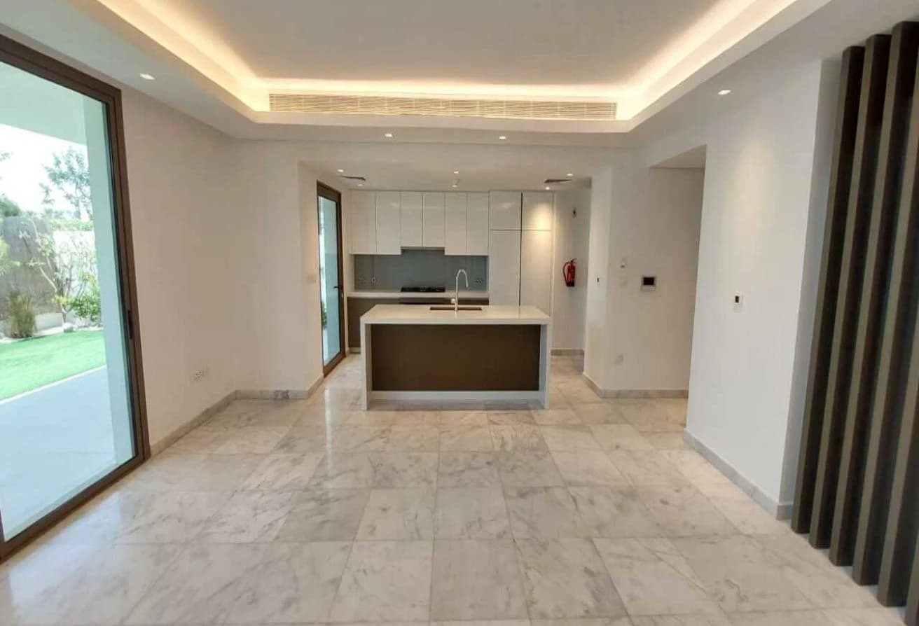 Single Row | Corner Villa | Good Condition