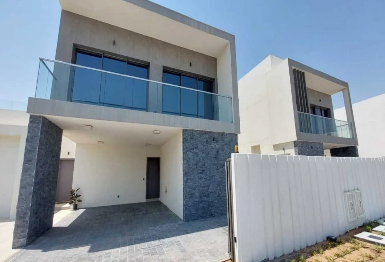 Single Row | Corner Villa | Good Condition