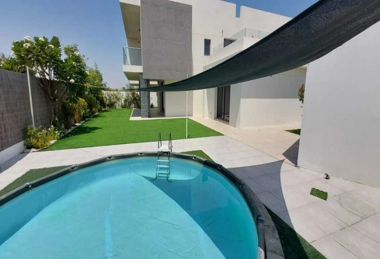 Single Row | Corner Villa | Good Condition