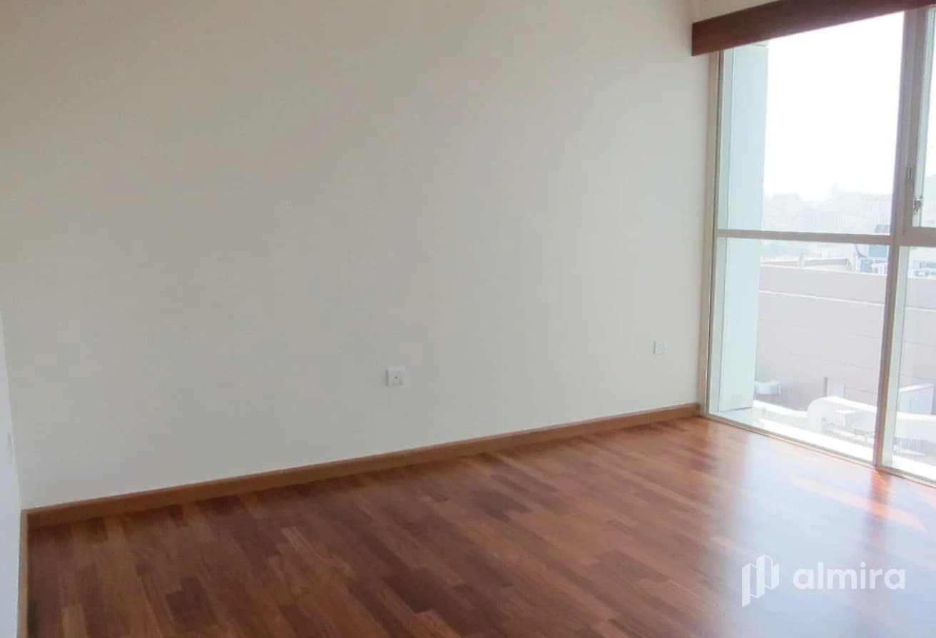 Sea View | Spacious Layout | Great Amenities