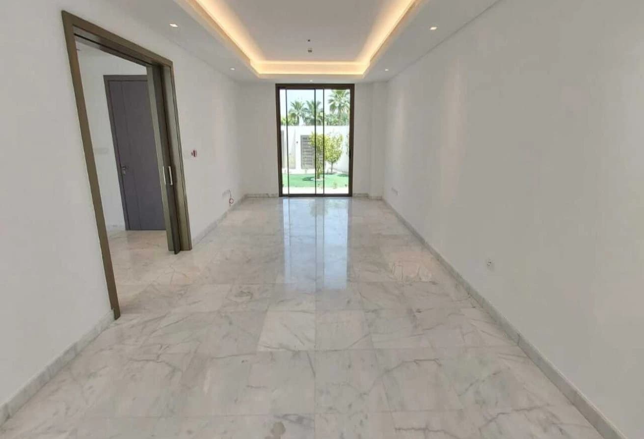 Single Row | Corner Villa | Good Condition