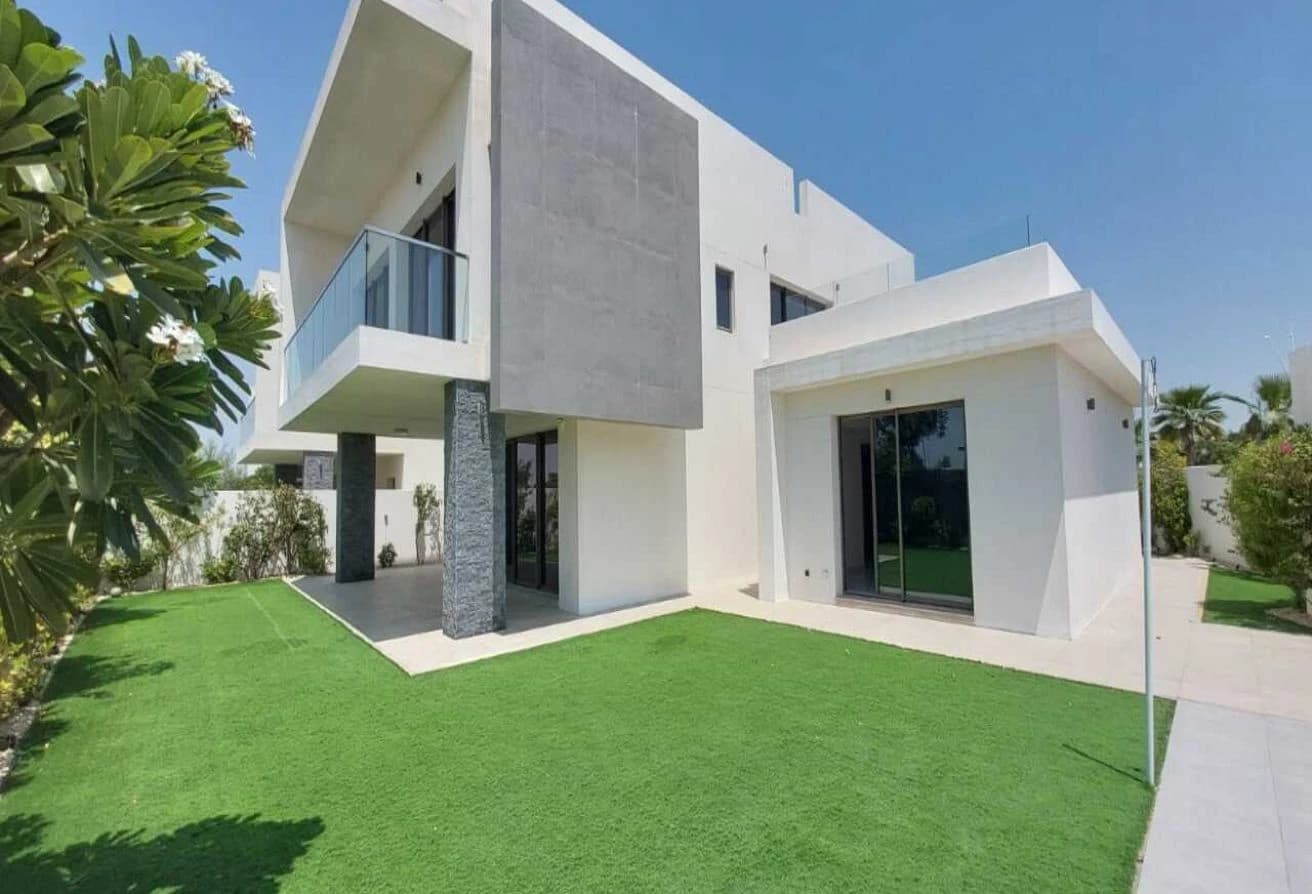 Single Row | Corner Villa | Good Condition