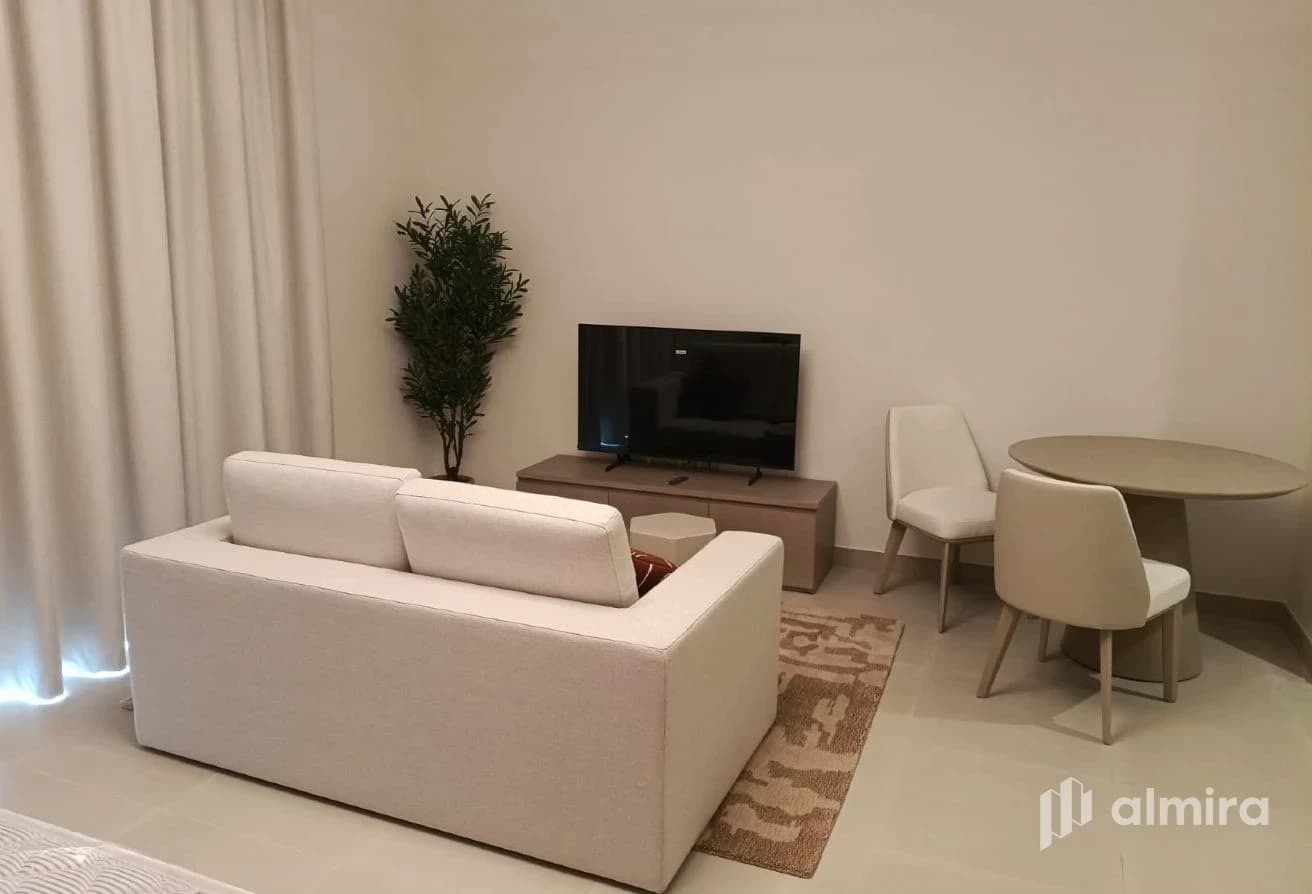 Fully Furnished | Partial Golf View | 4 Payments