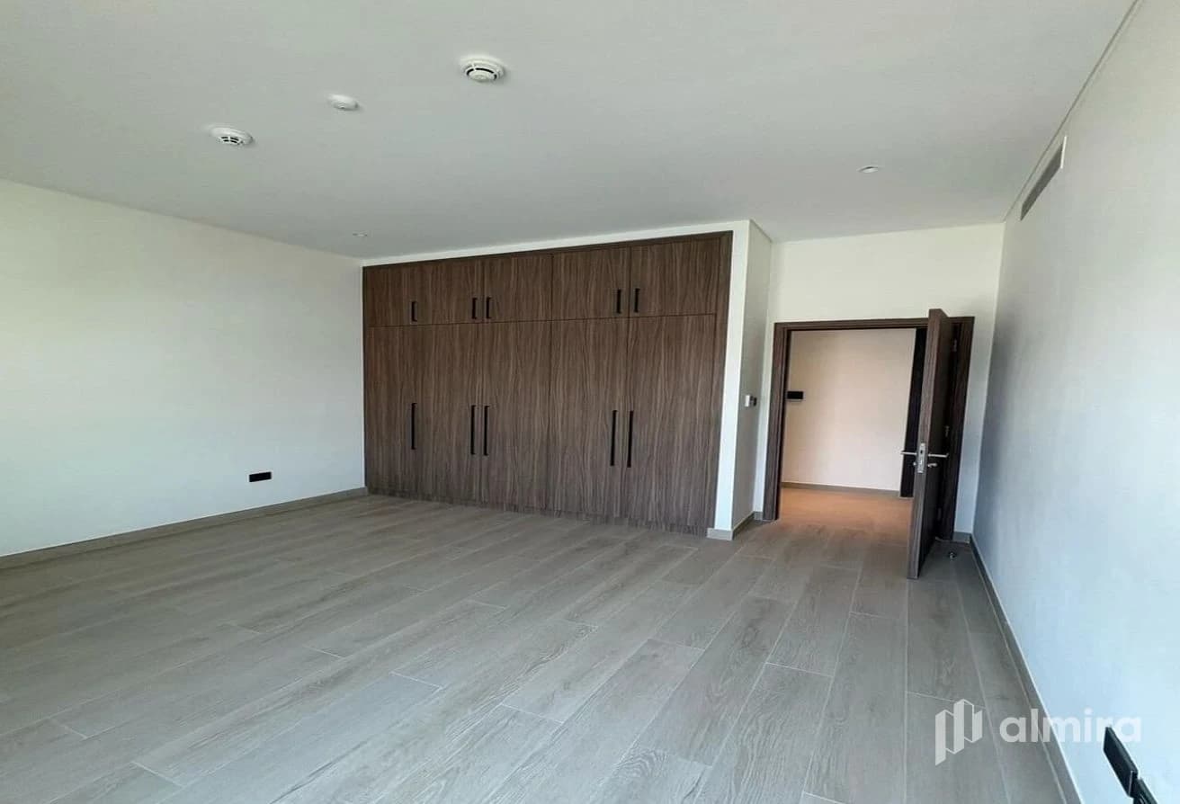 Next To Corner | Brand New | Beach Access
