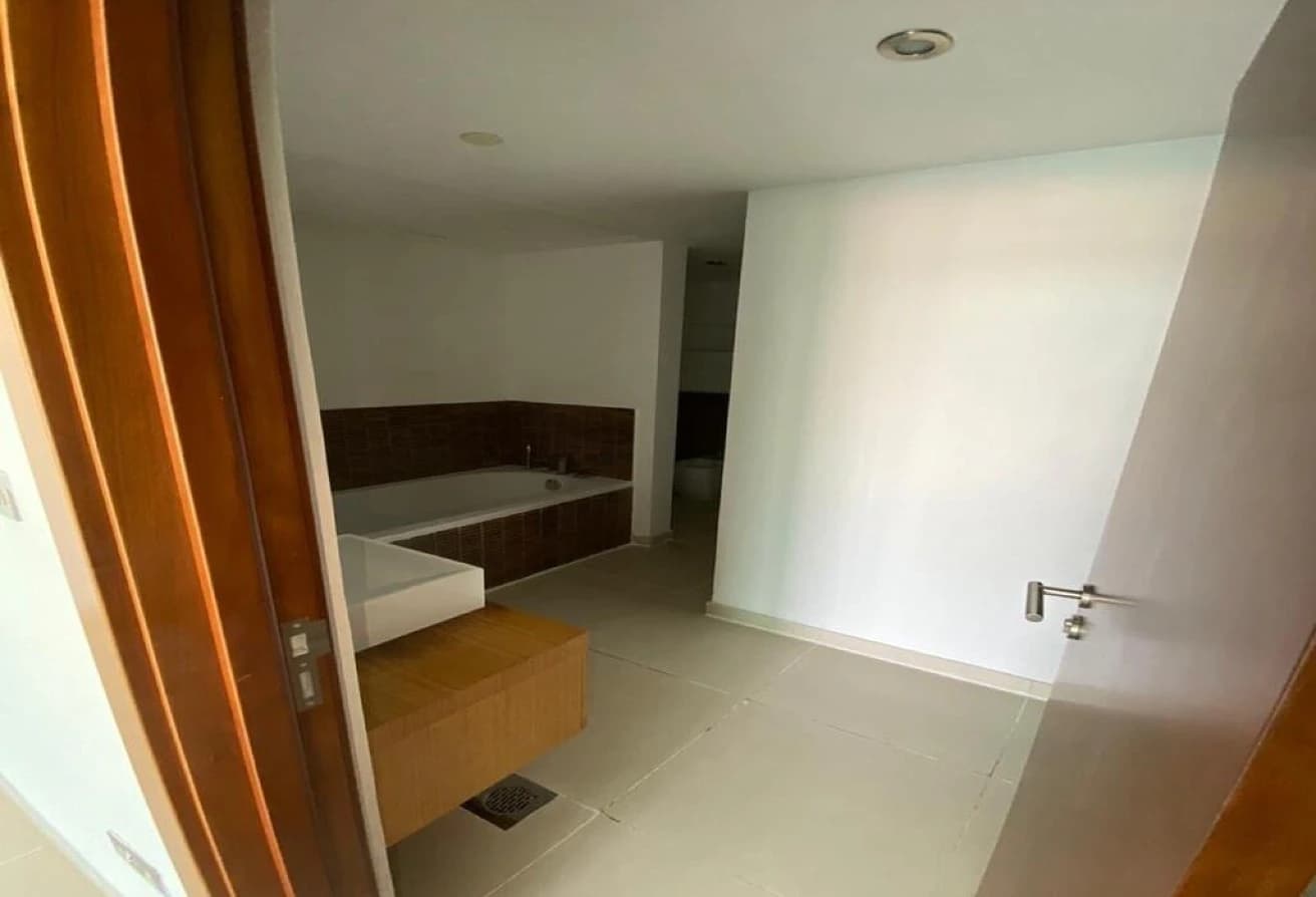High Floor | Sea View | Ideal Investment