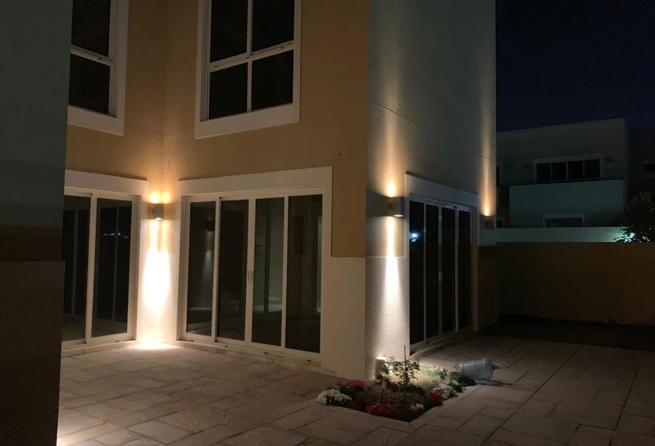 Type S | Single Row Corner |Rented till April 2027