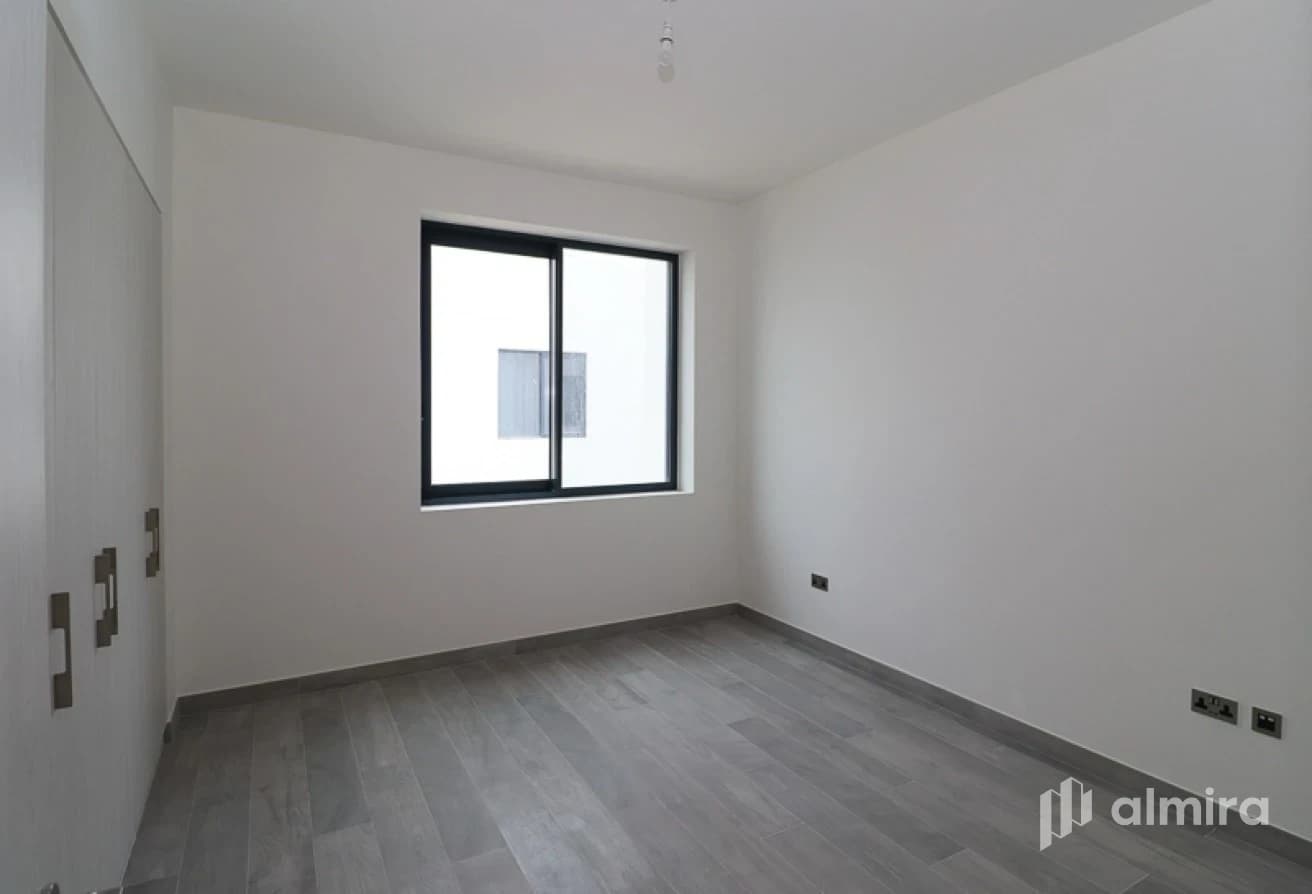 Next To Corner | Ready To Move In | Family Home