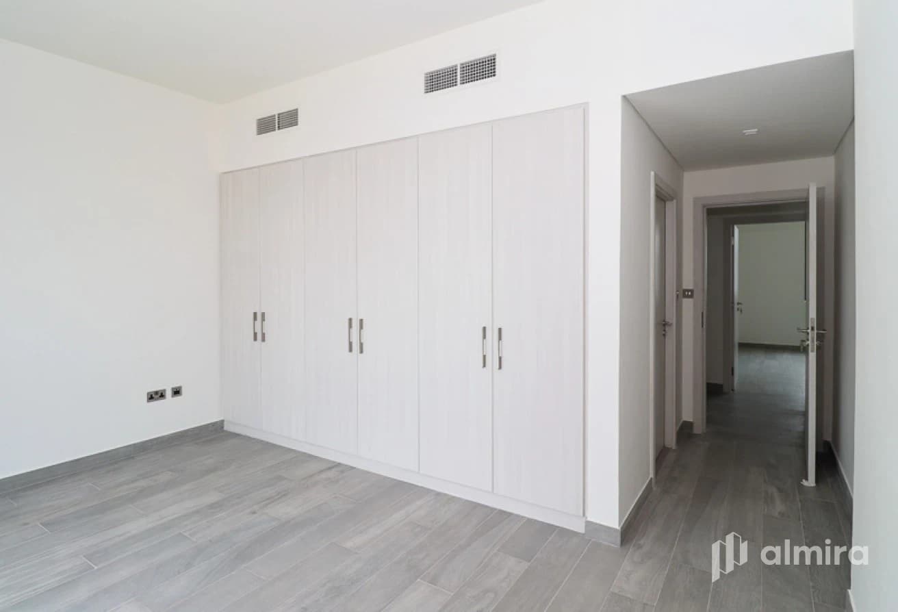 Next To Corner | Ready To Move In | Family Home