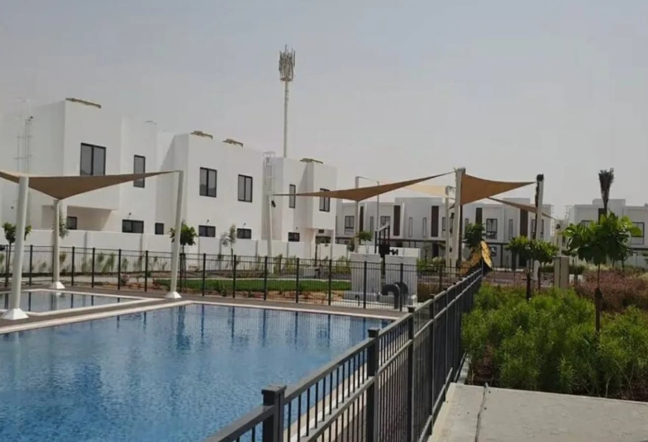 Occupied | Amazing Community | Pristine Condition