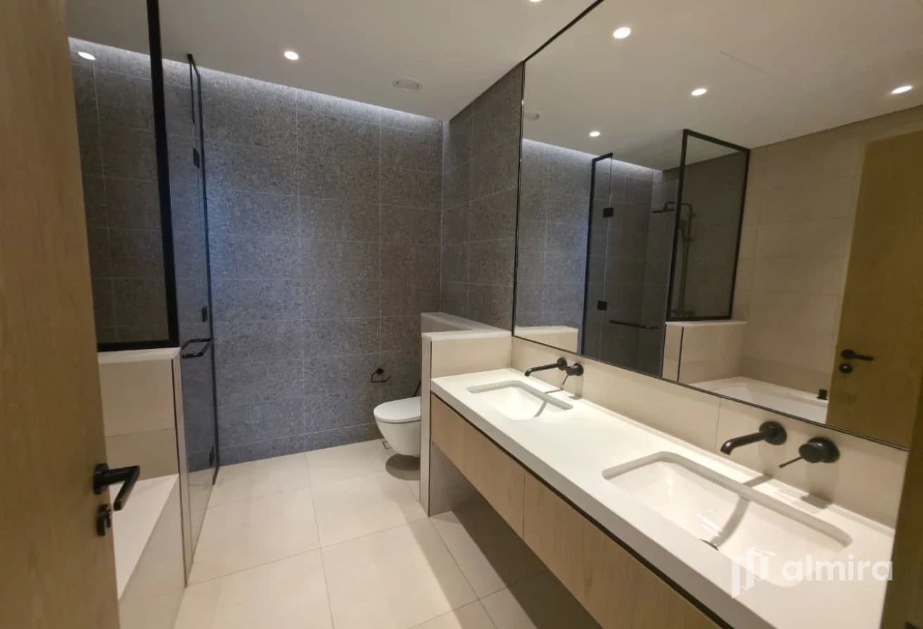 Corner 2BR+M | Exclusive Unit | Move in Ready