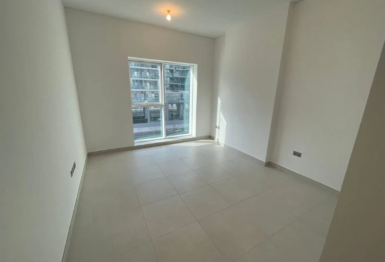 Canal View | 3BR+Maid | Building P-2063
