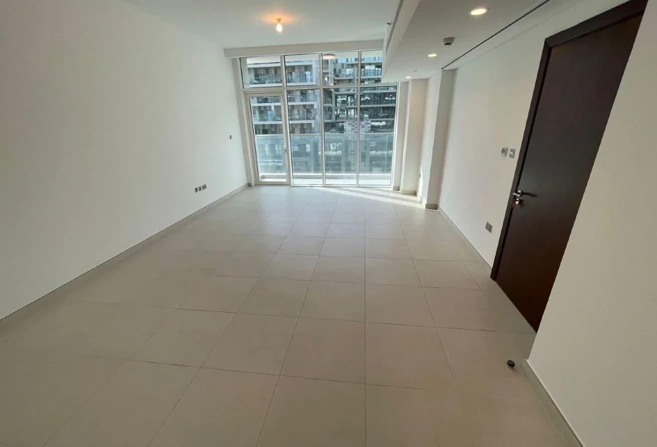 Canal View | 3BR+Maid | Building P-2063