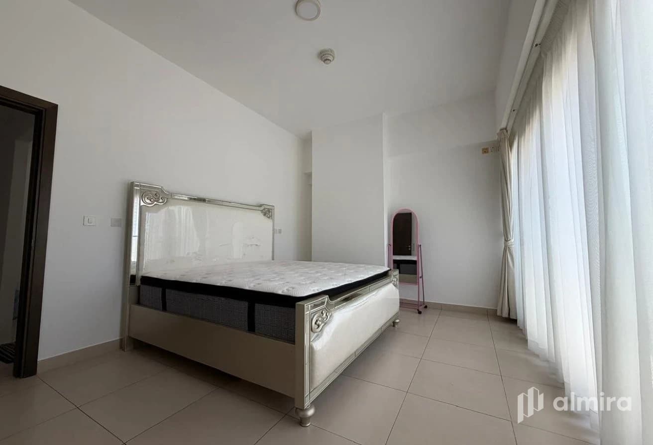 Good Condition | Vacant | Full Kitchen Appliances