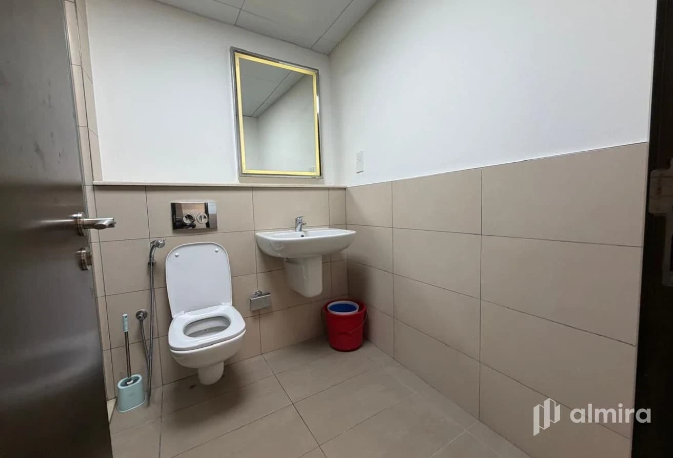 Good Condition | Vacant | Full Kitchen Appliances