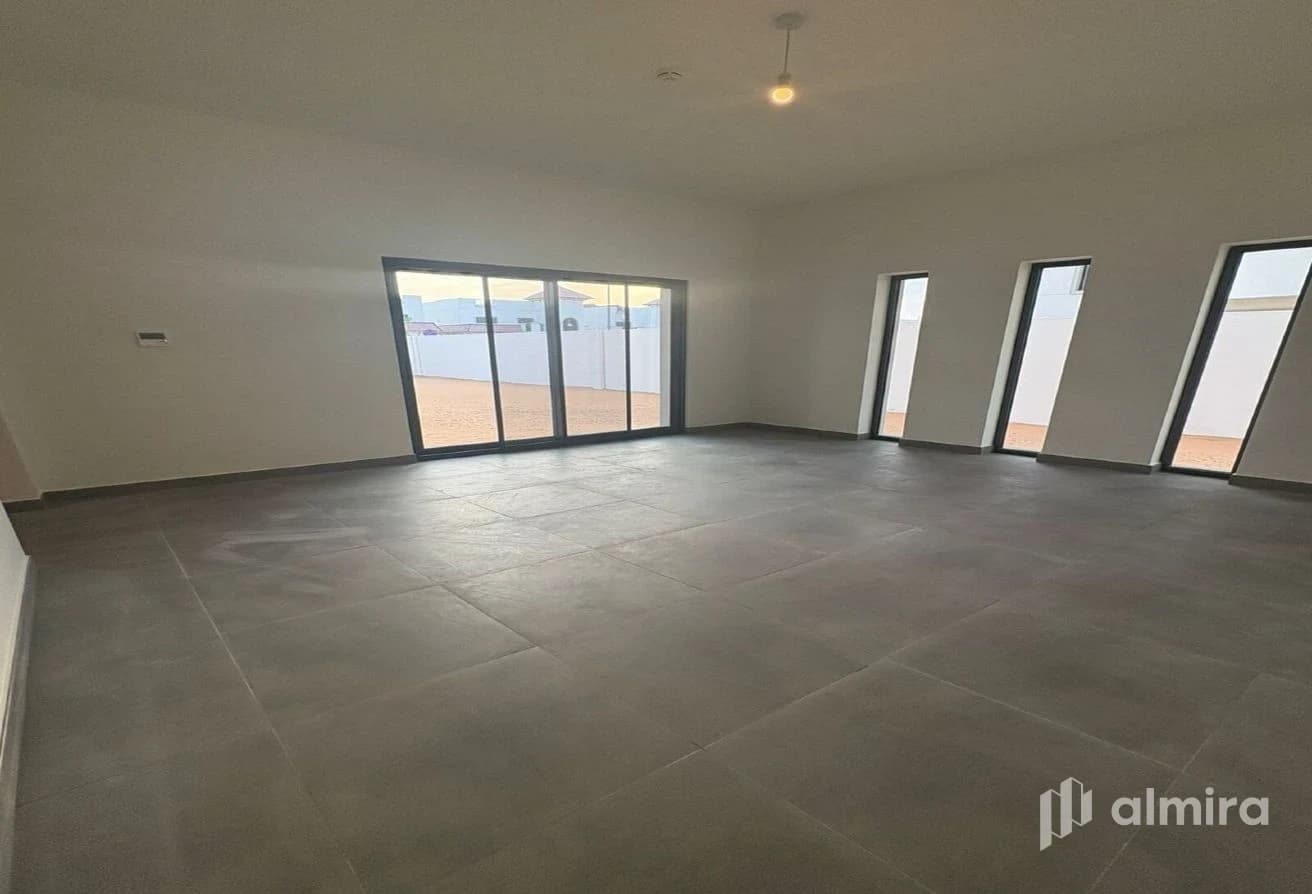 Corner | Big Plot | Double Row Mediterranean