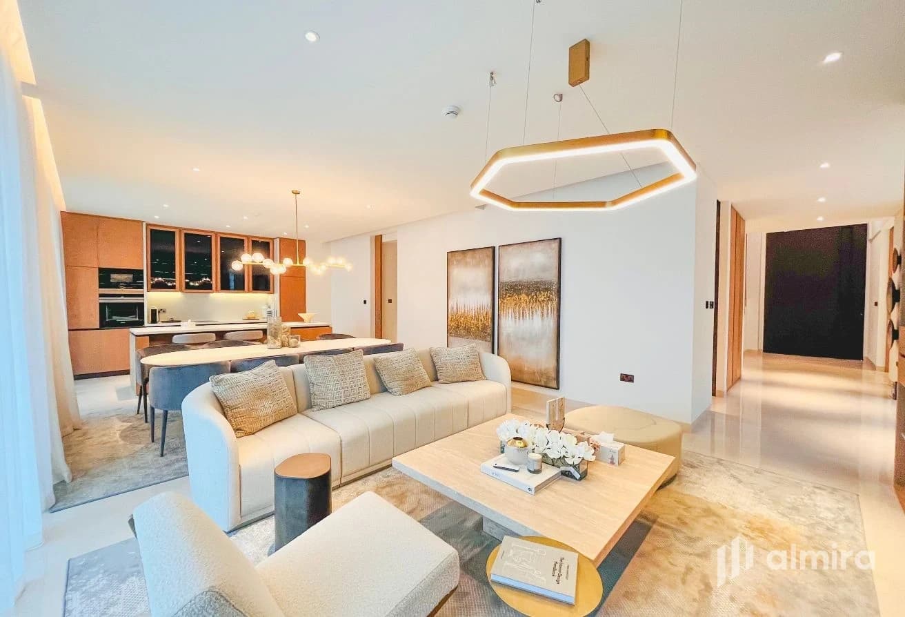 Premium 5BR + Pod | Single Row | Prime Location