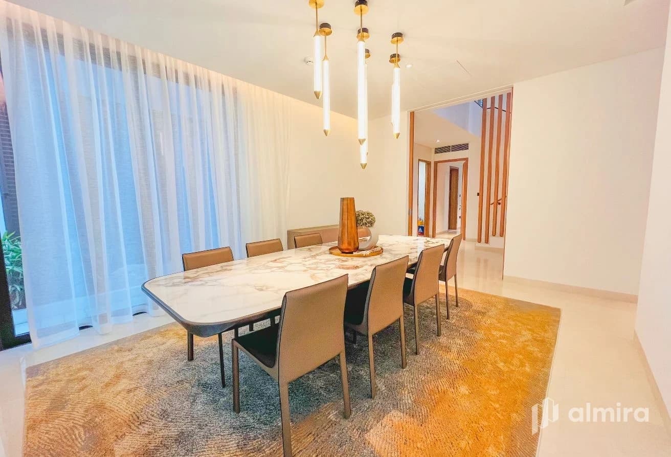 Premium 5BR + Pod | Single Row | Prime Location
