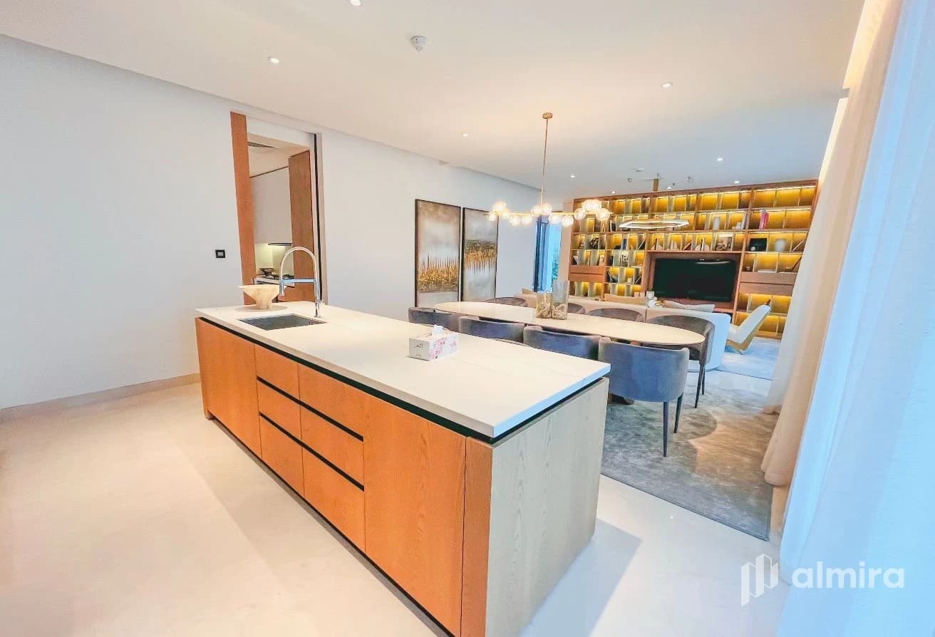 Premium 5BR + Pod | Single Row | Prime Location