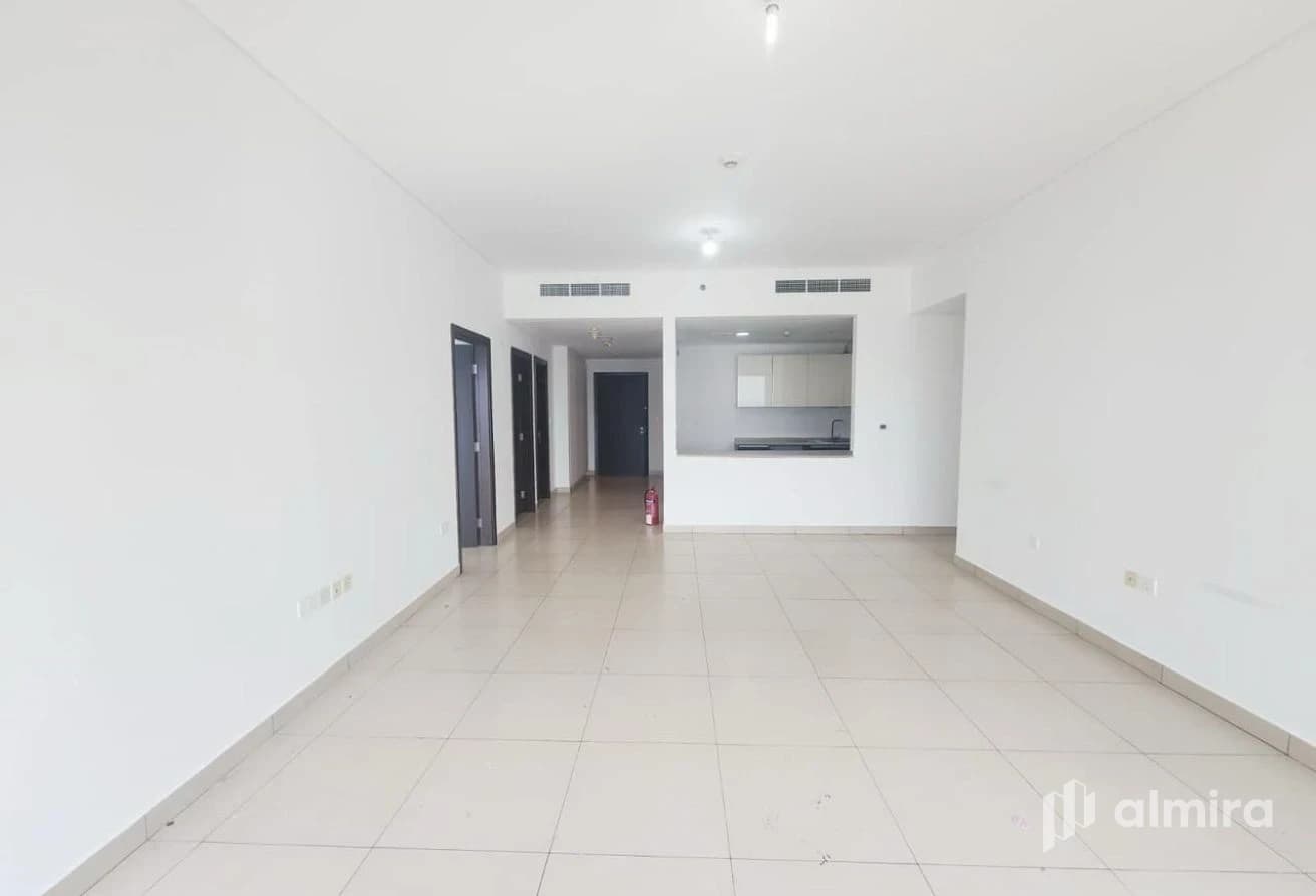 High Floor | Ready to Move In | Prime Location