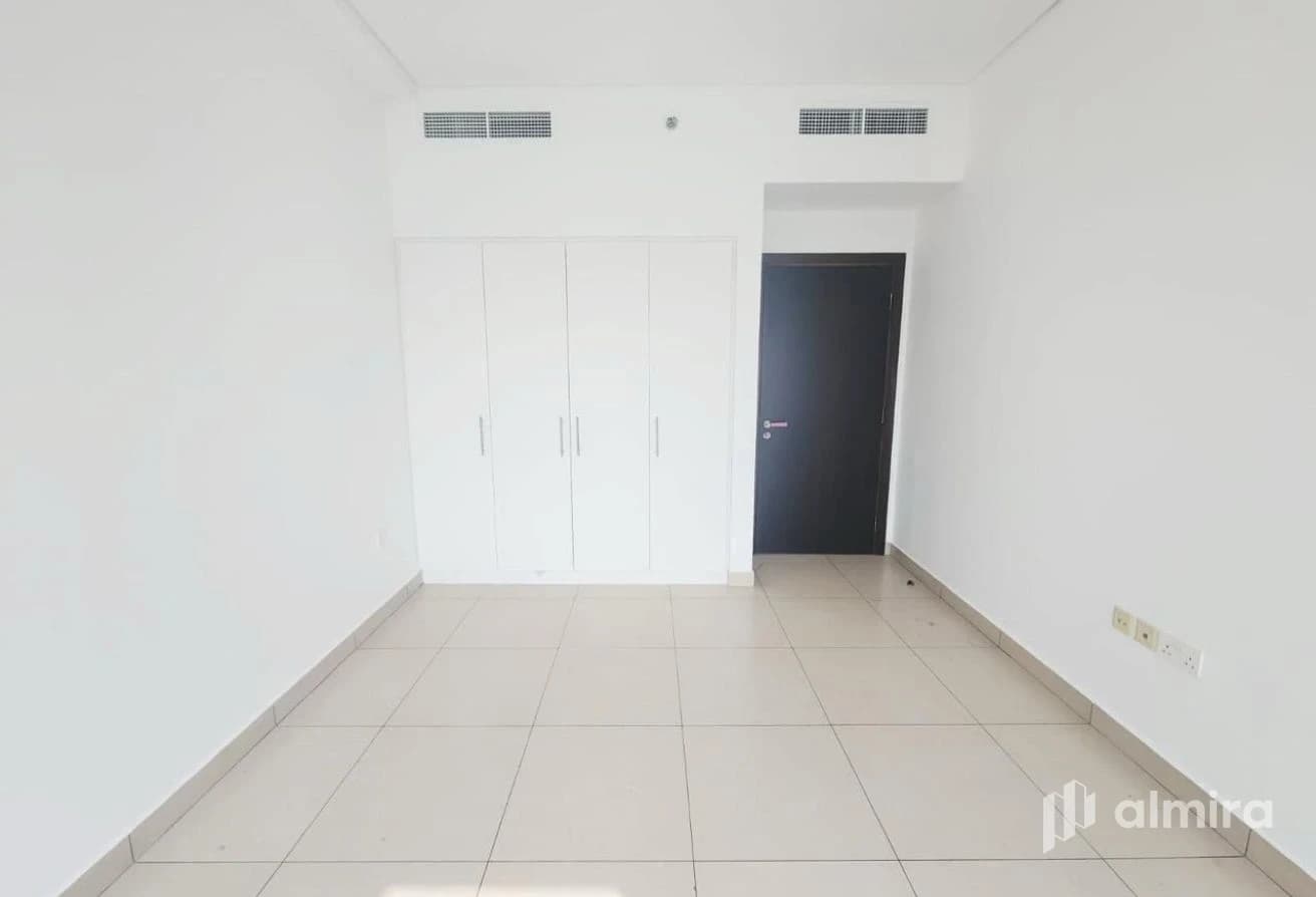 High Floor | Ready to Move In | Prime Location