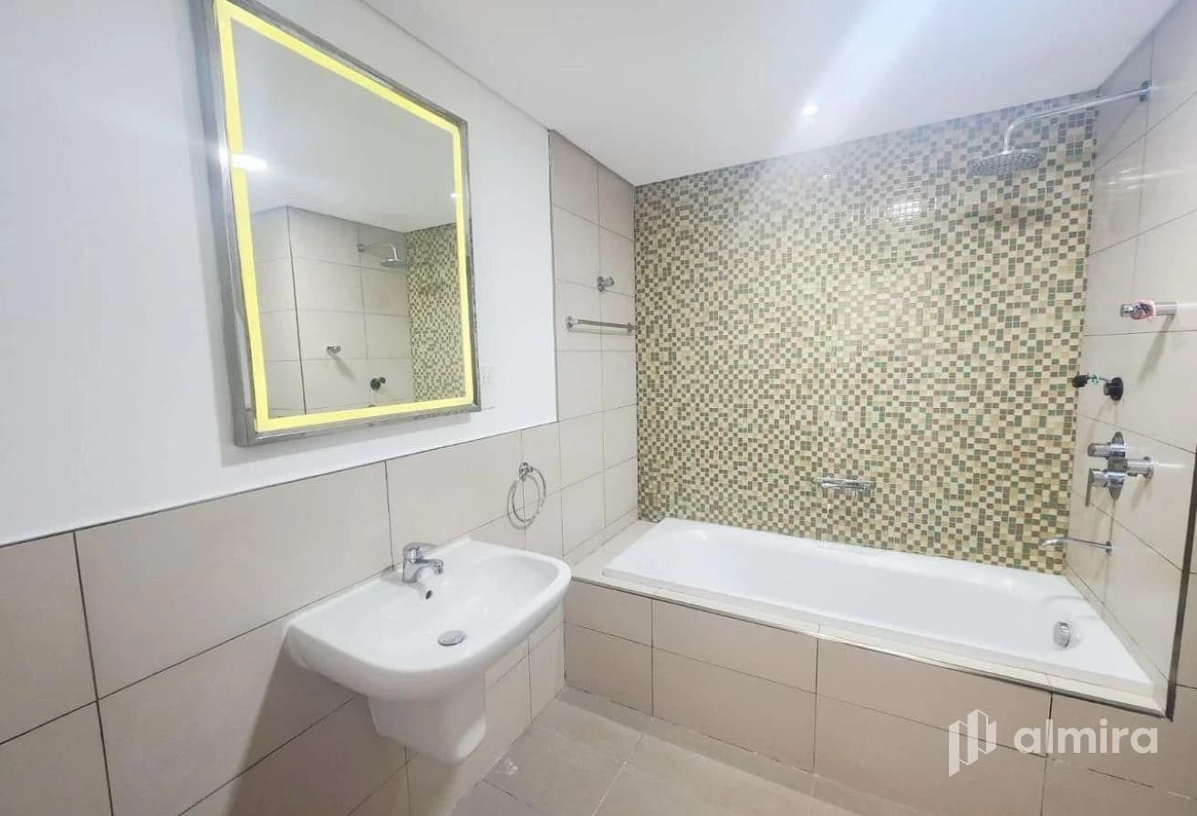High Floor | Ready to Move In | Prime Location