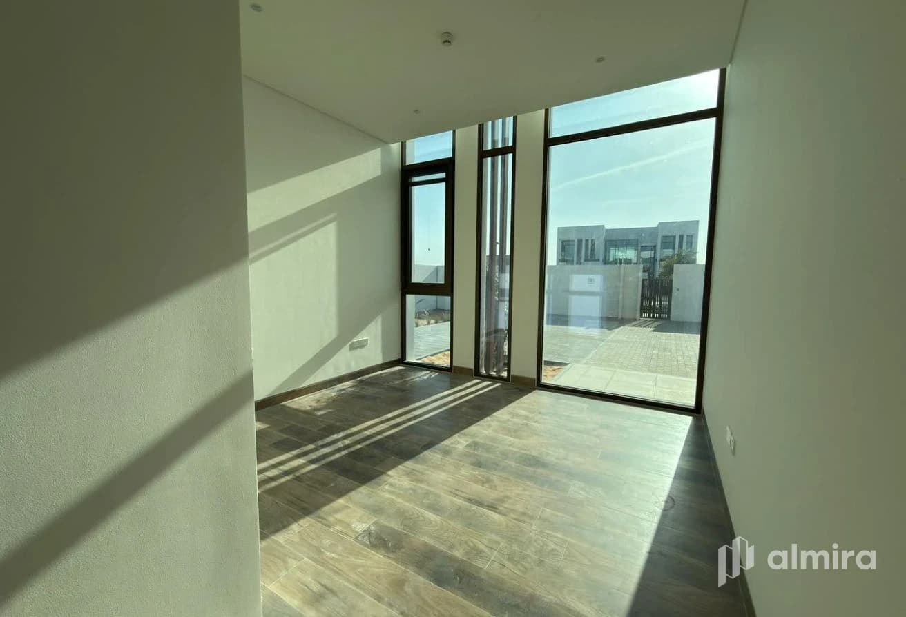 Move In Ready | Single Row Corner | Brand New