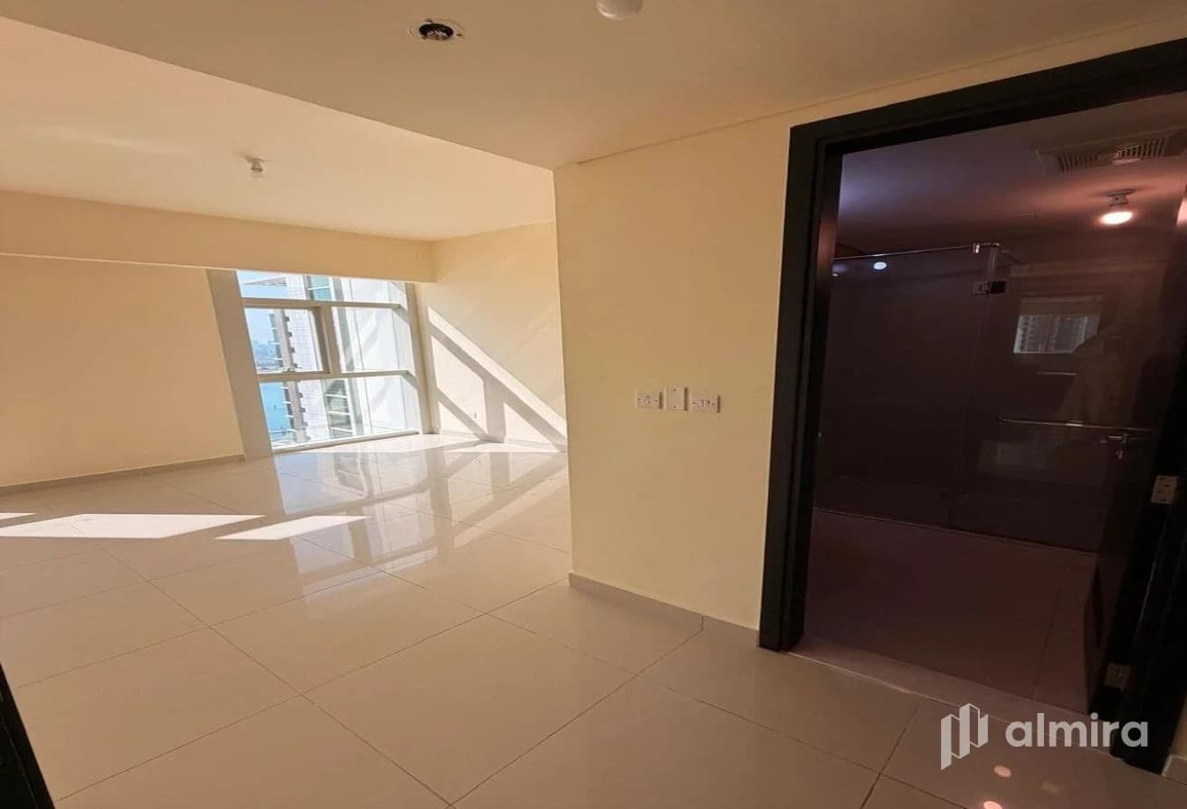 Sea View | Corner Unit | High Floor | Vacant